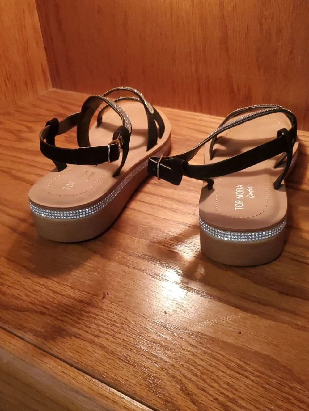 TOP Moda Black Rhinestone-Embellished Platform Sandals